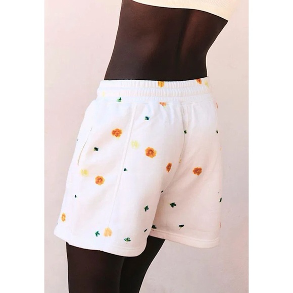 Free People Sprint To The Finish Sweat Shorts FP Movement Printed Floral White - Picture 10 of 11